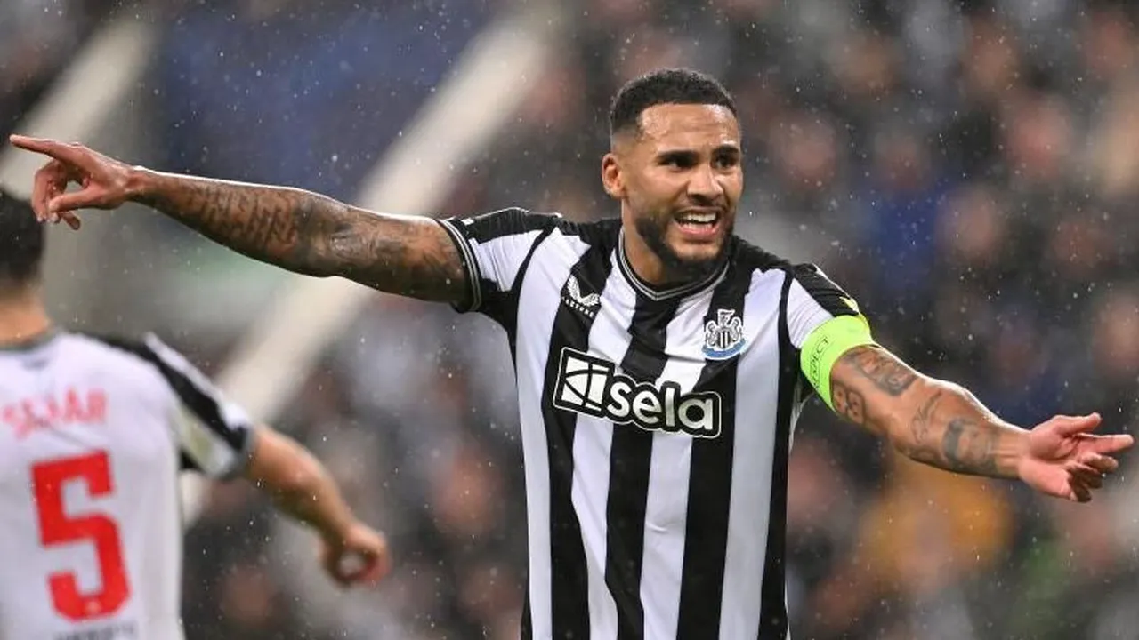 Jamaal Lascelles triggers contract extension keeping him at the club until 2025