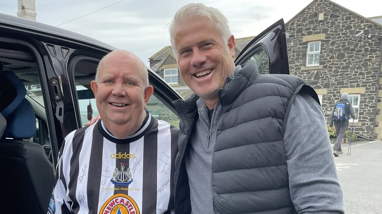 "Wearing my cup final shirt!": Rob Lee shares amazing pre-PSG encounter with taxi driver